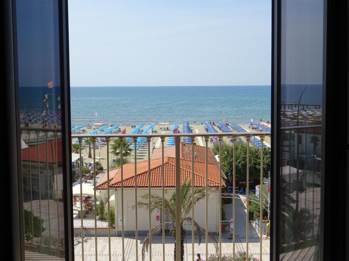 Dependance Dell'Hotel Sole E Mare Lido di Camaiore Luaran gambar