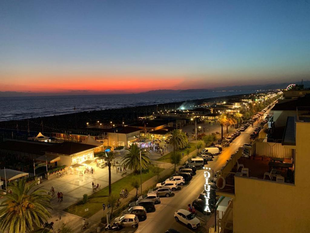 Dependance Dell'Hotel Sole E Mare Lido di Camaiore Luaran gambar